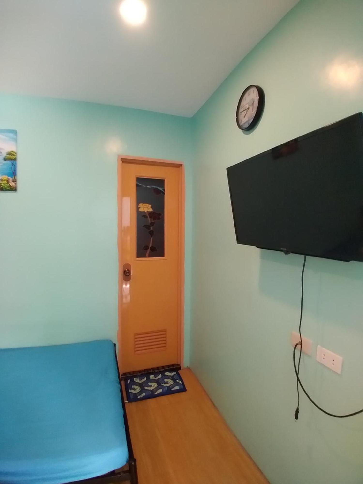 Azulea Lodging House Oslob Room photo