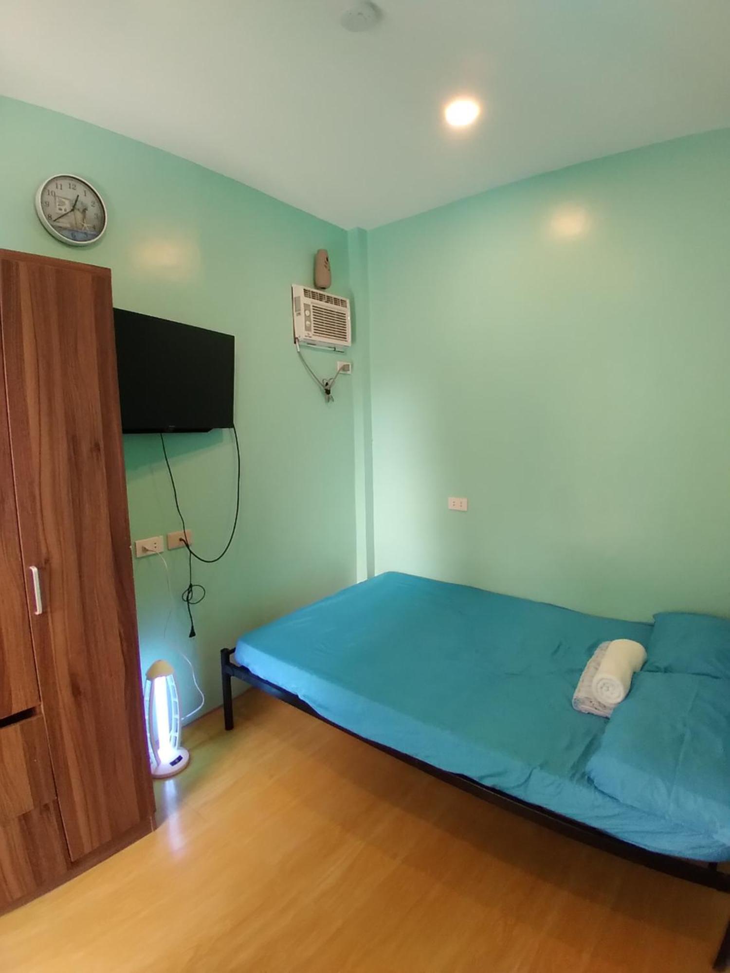 Azulea Lodging House Oslob Room photo